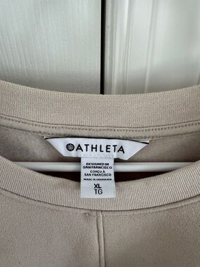 Athleta Beige Crewneck Pullover Sweatshirt